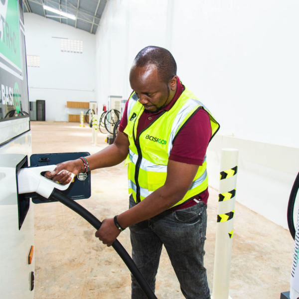 Les bus électriques réduisent les émissions et permettent à Nairobi de rester en mouvement